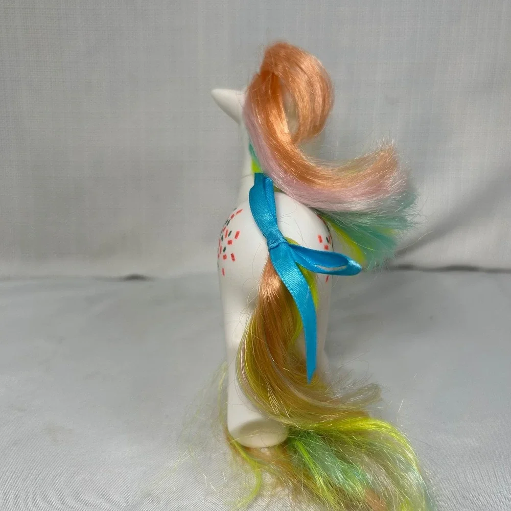 My Little Pony 35th Anniversary Confetti Rainbow Hair White Pony Figure 2018